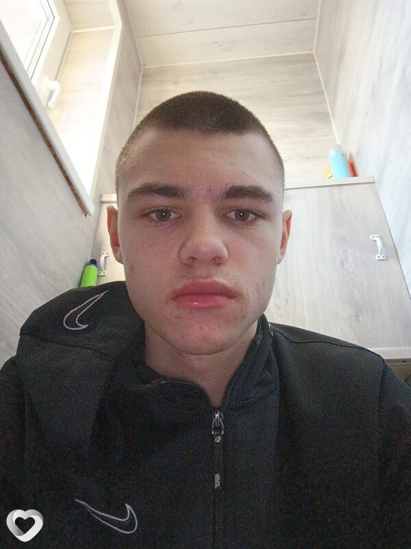 Никита, 18, Ивацевичах — анкета №3631393