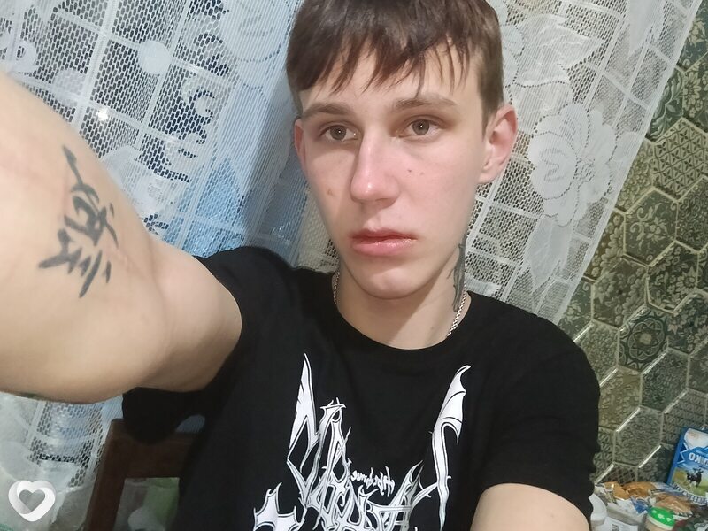 Роман, 19, Томске — анкета №3632088