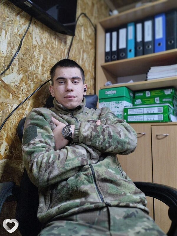 Артем, 21, Донецке — анкета №3632957