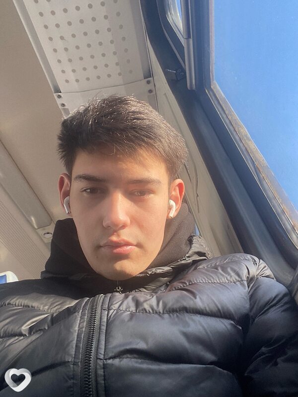 Даниэль, 19, Москве — анкета №3632880