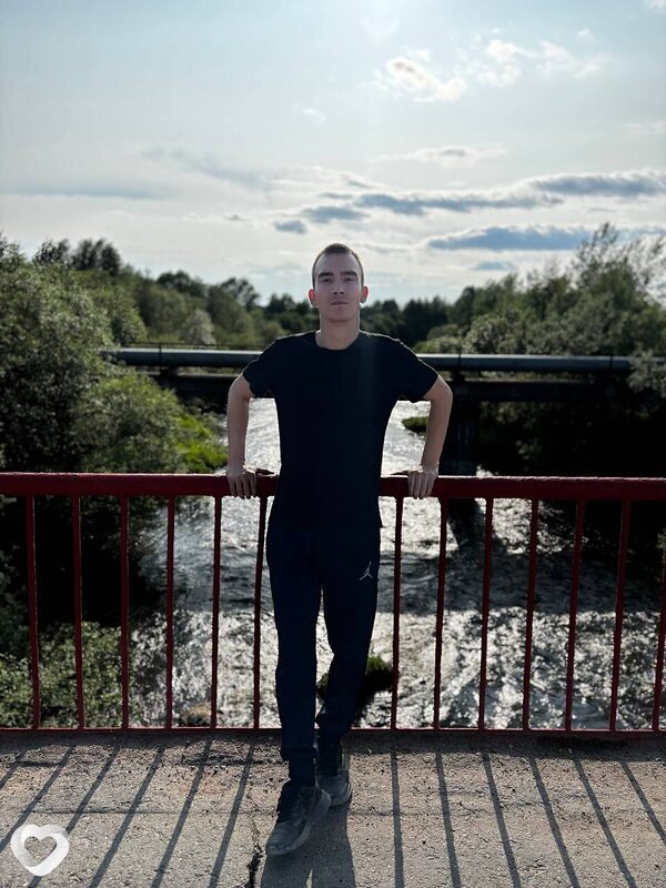 Владимир, 23, Соликамске — анкета №3634888