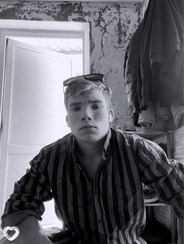 Владимир, 21, Курганинске — анкета №3635154