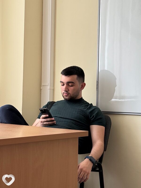 Нарек, 21, Москве — анкета №3636127