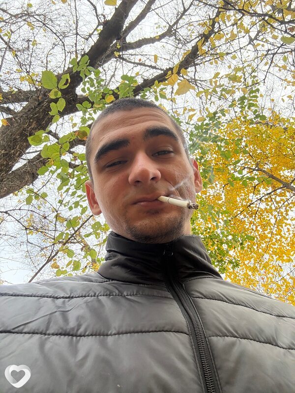 Артем, 23, Воронеже — анкета №3636902
