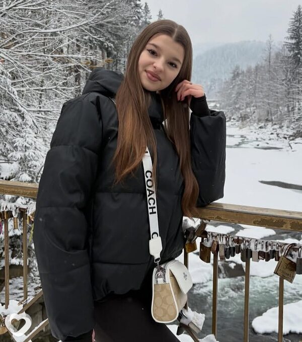 Алена, 19, Минске — анкета №3640473