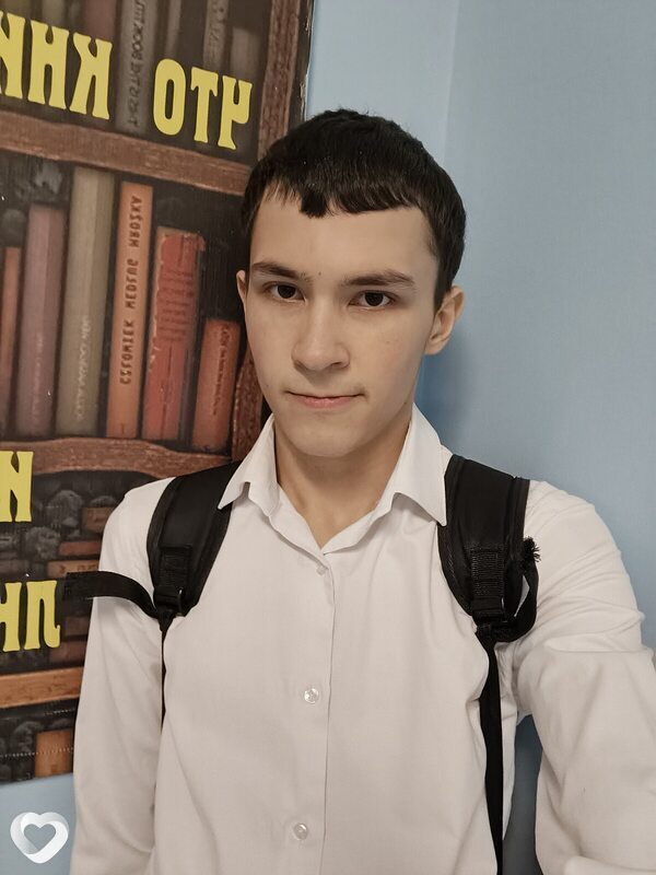 Влад, 18, Барнауле — анкета №3640958