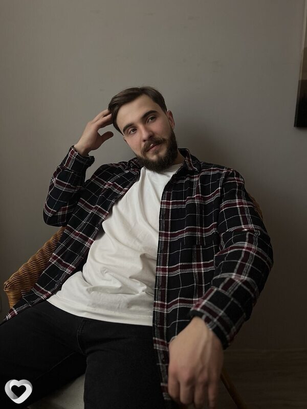 Михаил, 26, Екатеринбурге — анкета №3641207
