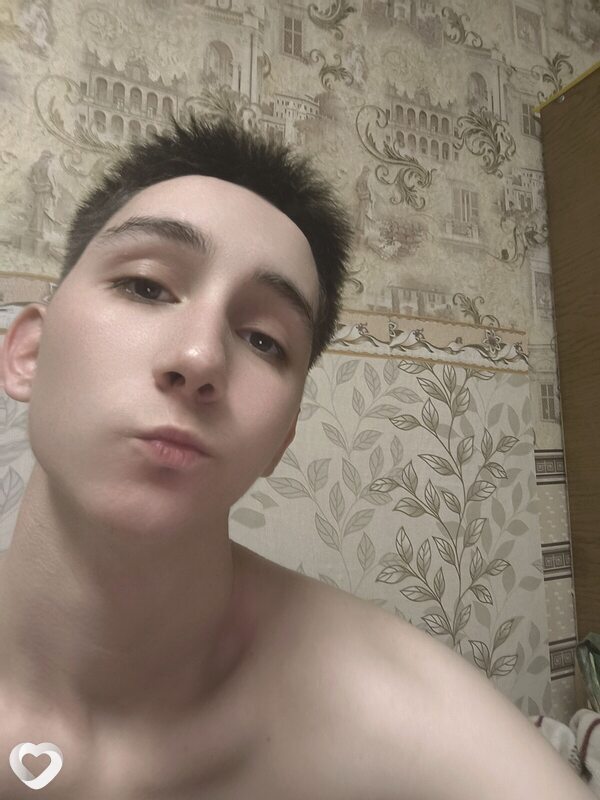 Артём, 18, Минске — анкета №3641610