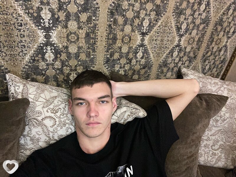 Глеб, 21, Новороссийске — анкета №3641840
