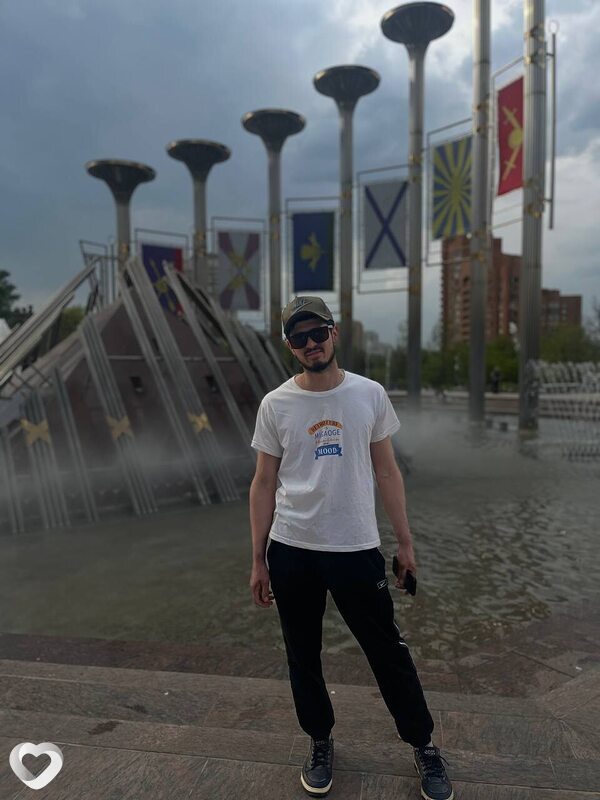 Баха, 25, Москве — анкета №3642487