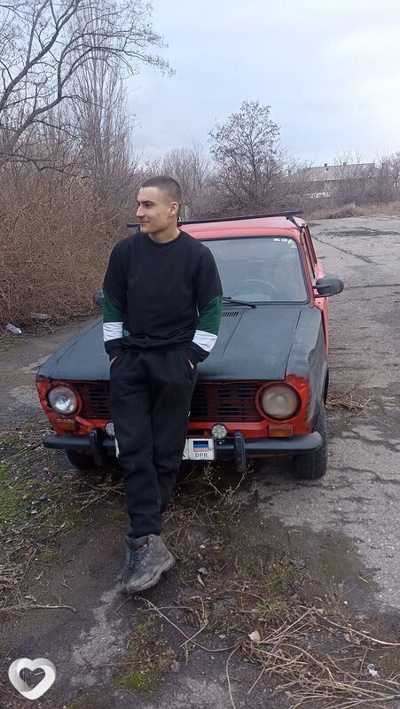 Денис, 22, Шахтерске — анкета №3643079