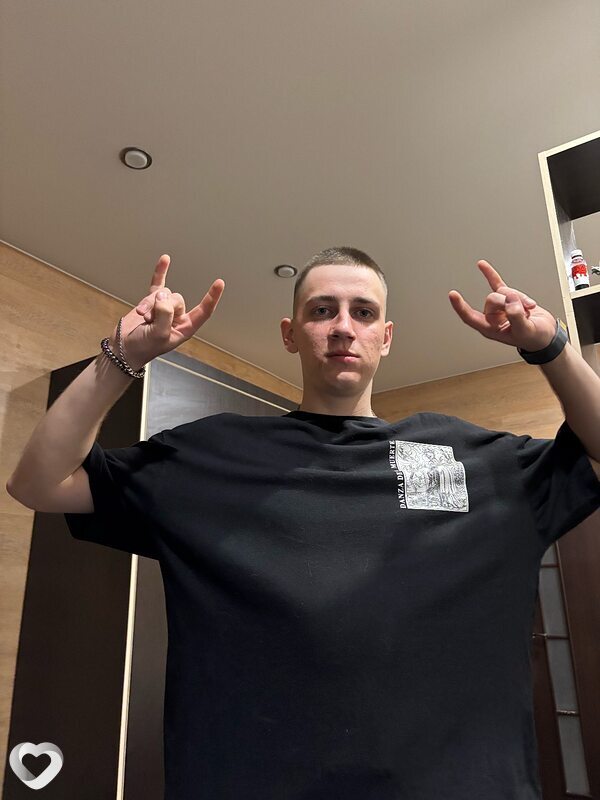 Влад, 20, Магнитогорске — анкета №3643206