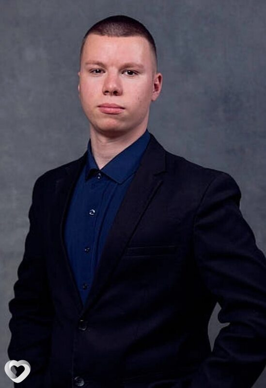 Олег, 19, Санкт-Петербурге — анкета №3643305