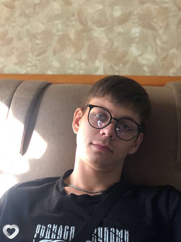 Саша, 23, Краснодаре — анкета №3644237