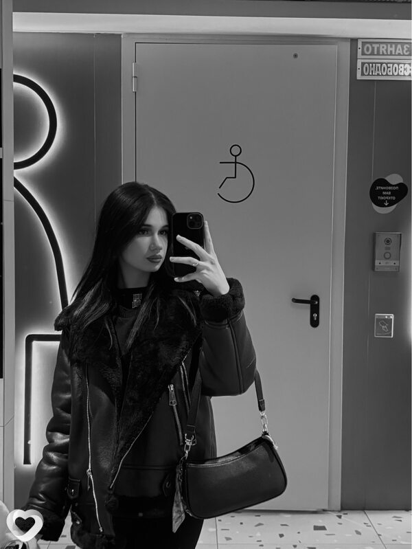 Алиса, 19, Новосибирске — анкета №3644413