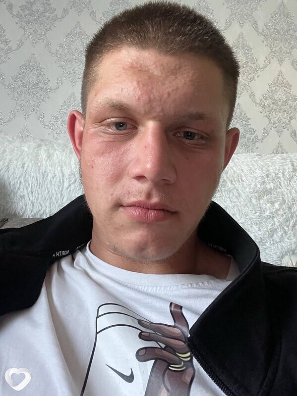 Артур, 21, Рубцовске — анкета №3645860