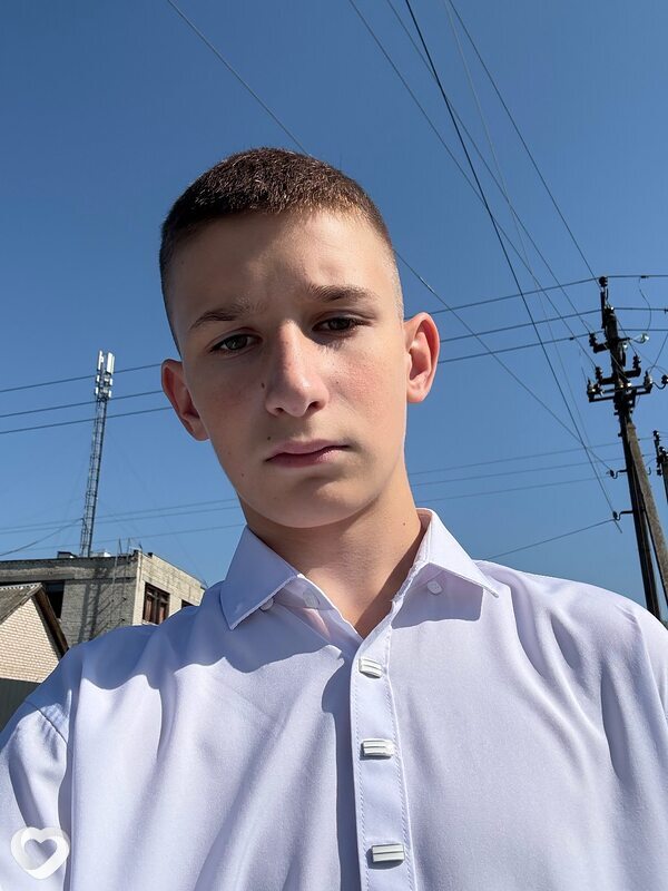 Андрей, 19, Брянске — анкета №3645671