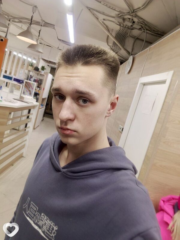 Саня, 19, Ижевске — анкета №3646563
