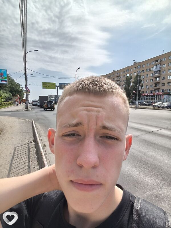 Саша, 18, Волгограде — анкета №3646859