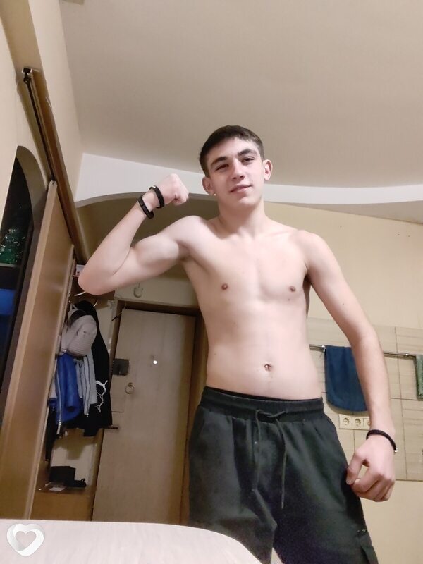 Руслан, 18, Красноярске — анкета №3646896