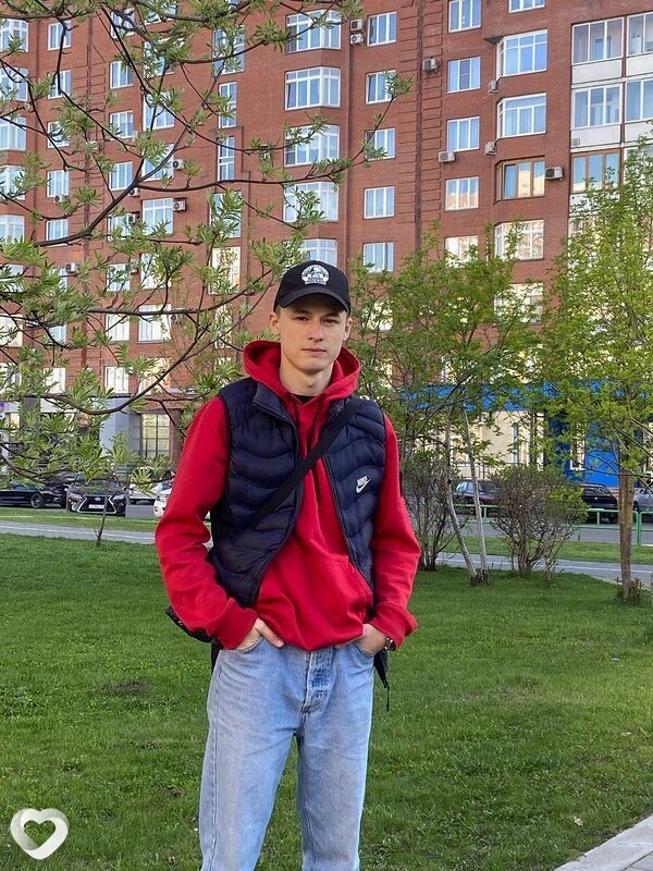 Даниил, 18, Новокузнецке — анкета №3647546