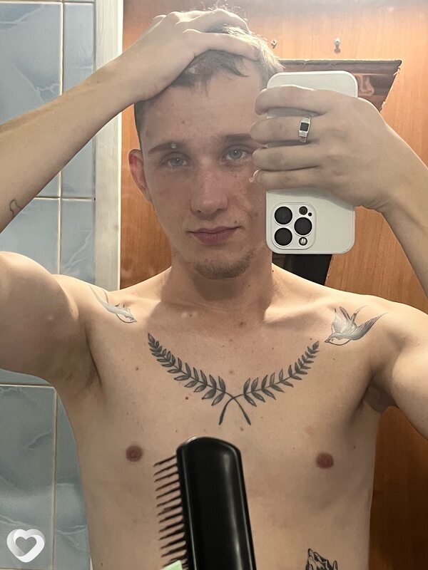 Артем, 22, Лесозаводске — анкета №3647441
