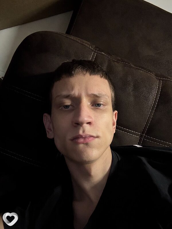 Артур, 20, Новосибирске — анкета №3647371