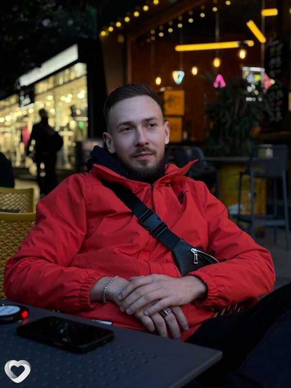 Артем, 27, Ялте — анкета №3648652
