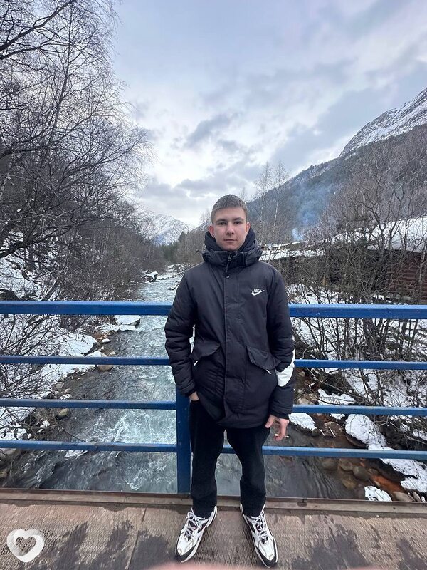Ваня, 18, Ростове-на-Дону — анкета №3649598