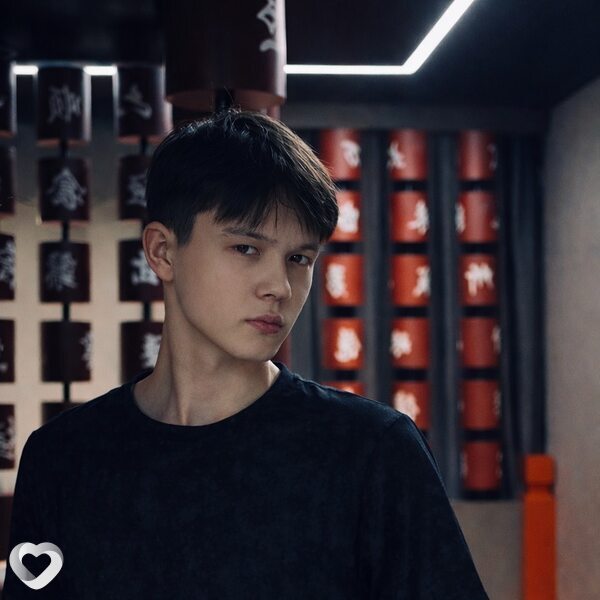 Емре, 19, Уссурийске — анкета №3649907