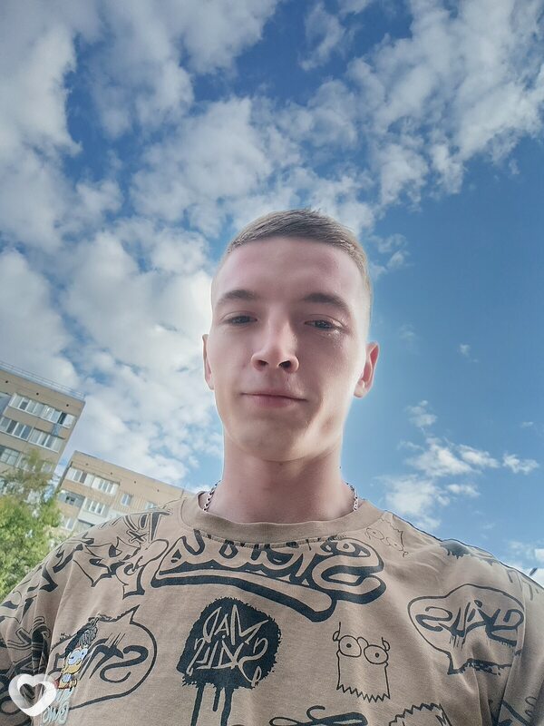 Кирилл, 26, Алчевске — анкета №3649894