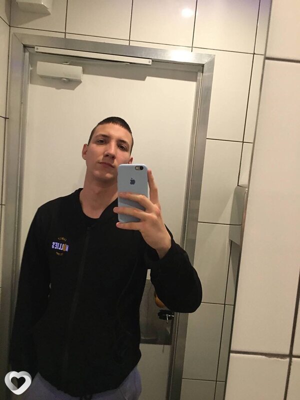 Макс, 18, Омске — анкета №3650169