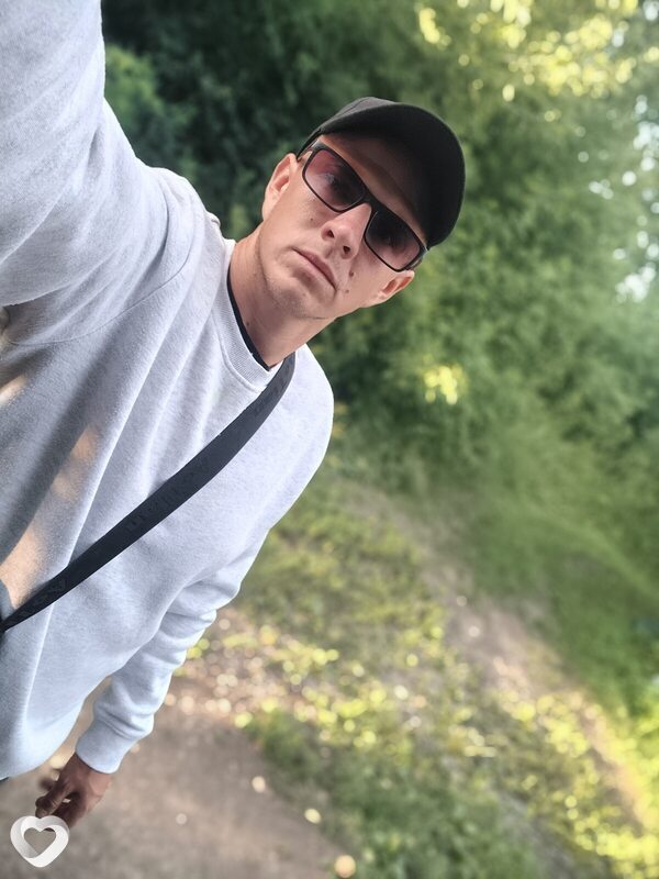 Михаил, 24, Бердске — анкета №3650640