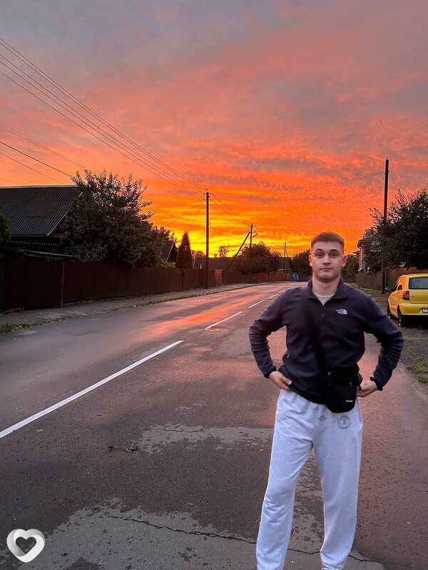 Кирилл, 23, Жлобине — анкета №3650342