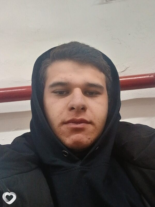 Денис, 20, Барнауле — анкета №3652634