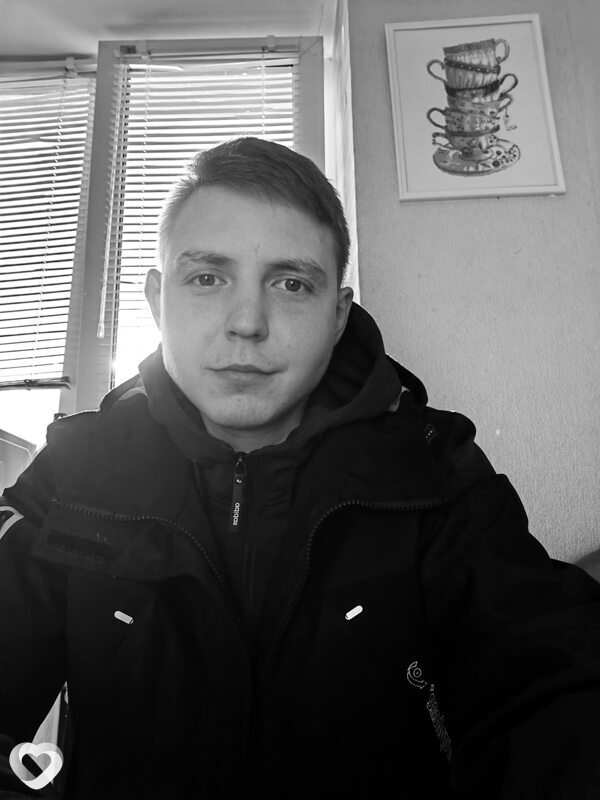 Артем, 25, Орше — анкета №3653619