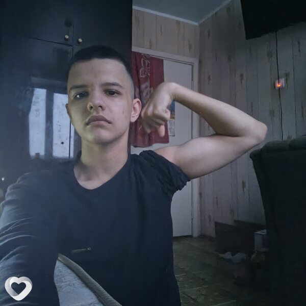 Миша, 18, Калуге — анкета №3654480