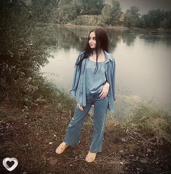Элли, 20, Усть-Каменогорск — анкета №3654753