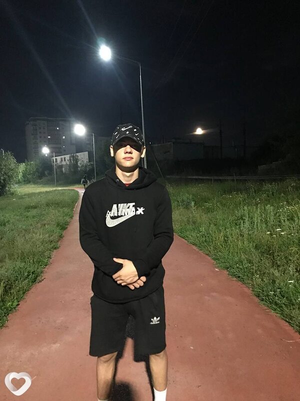 Денис, 21, Курске — анкета №3656684