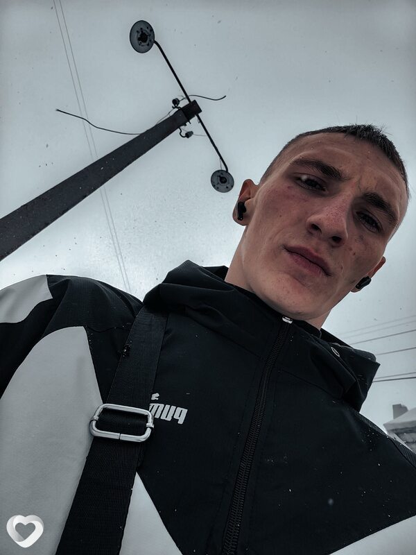 Александр, 24, Барнауле — анкета №3657093