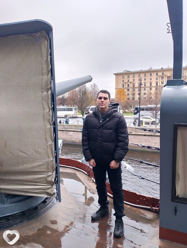 Леонид, 18, Санкт-Петербурге — анкета №3658774