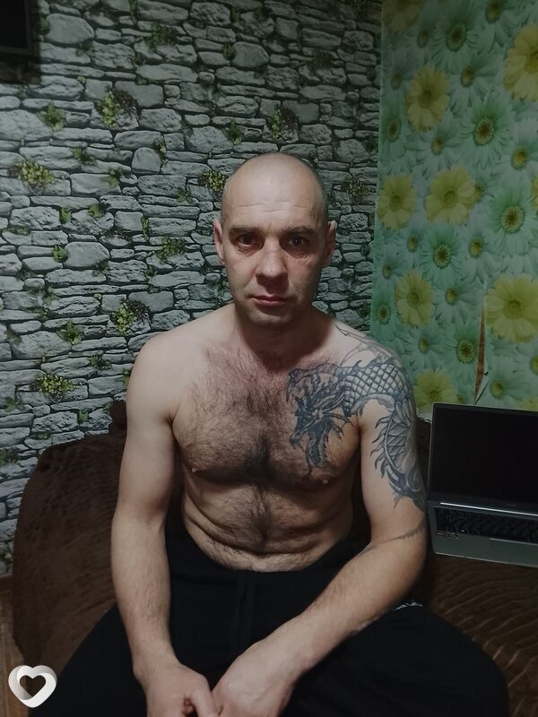 Денис, Чашники