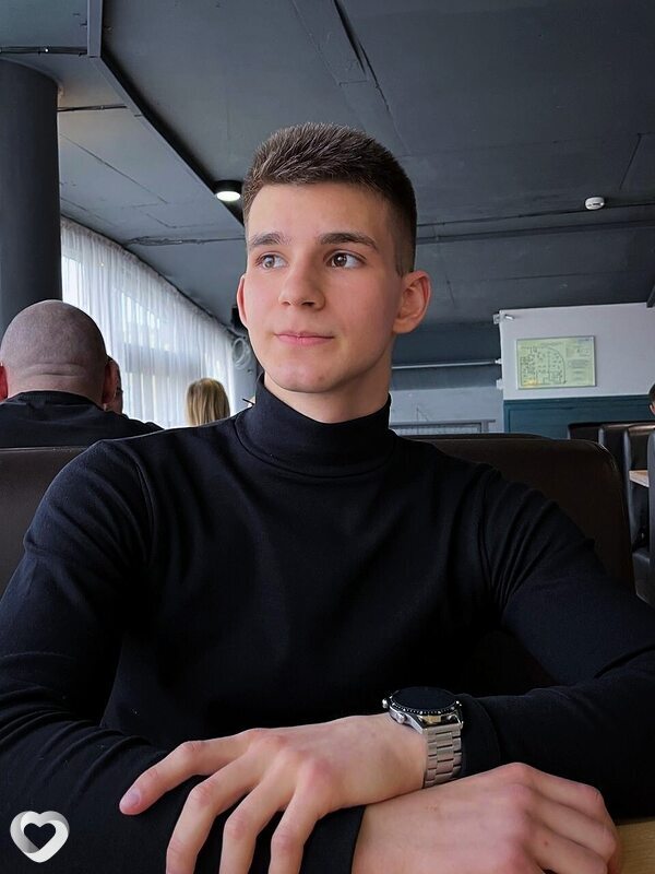 Андрей, 21, Новосибирске — анкета №3659417