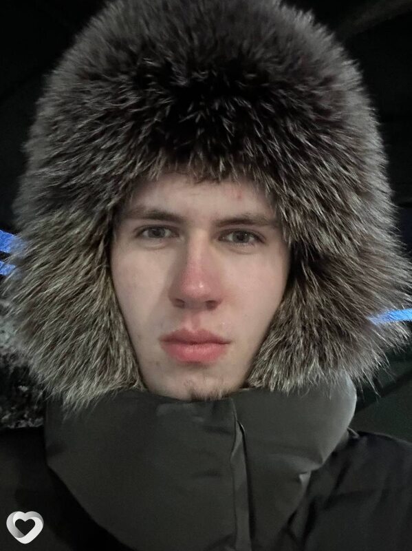 Александр, 19, Нижневартовске — анкета №3659714