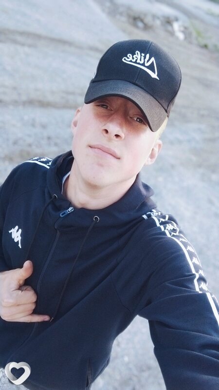 Александр, 24, Миассе — анкета №3659930