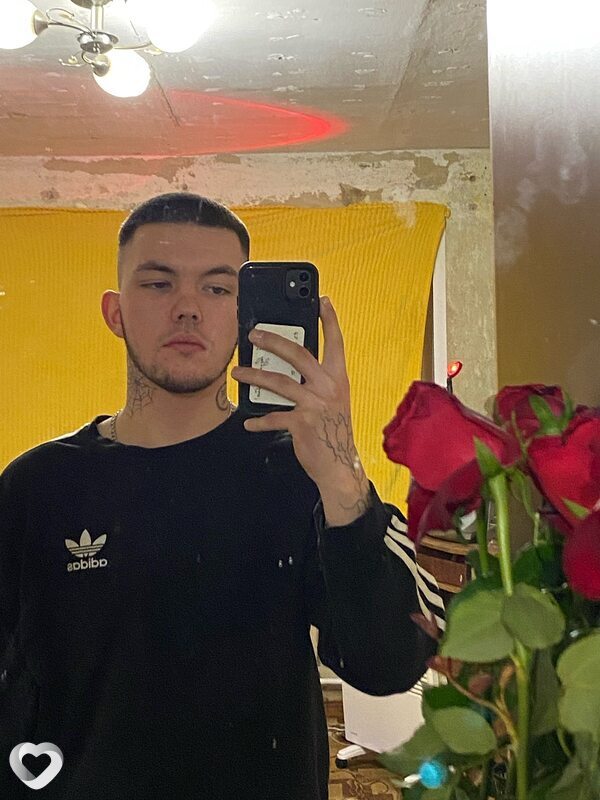 Артем, 20, Новомосковске — анкета №3660100