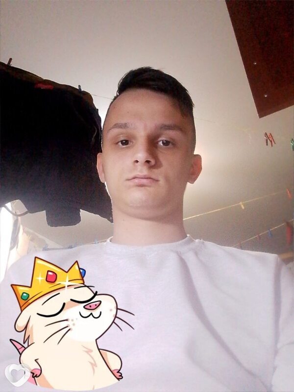 Денис, 19, Севастополе — анкета №3660244