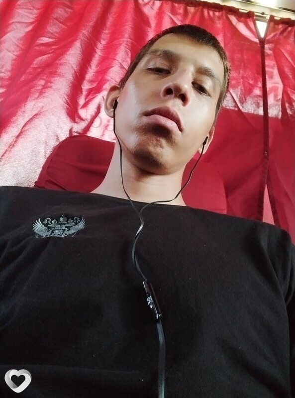 Виктор, 24, Аксае — анкета №3663036