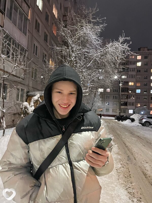 Максим, 19, Архангельске — анкета №3663468