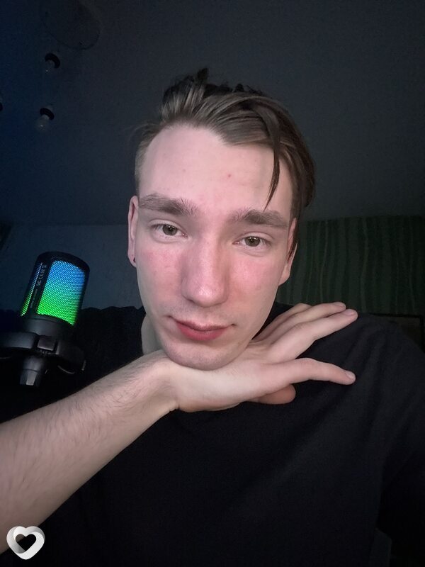 Александр, 22, Новосибирске — анкета №3663711